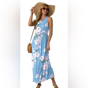 Grecerelle Blue Floral Maxi Dress NWT Size Small